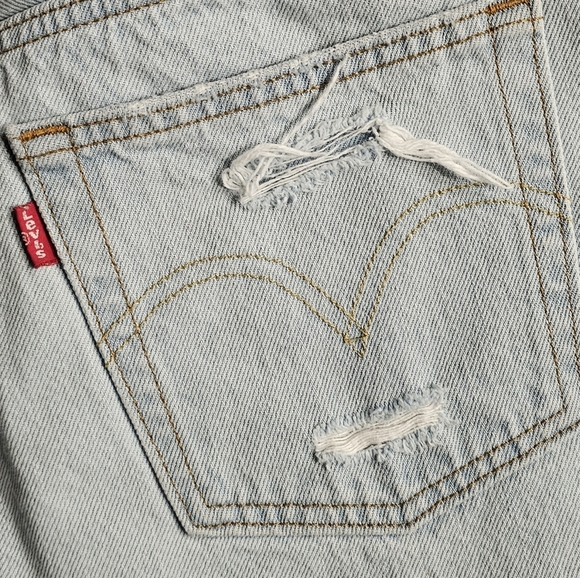 Levi's 501 Women's Jean Shorts sz 28 - Picture 7 of 7